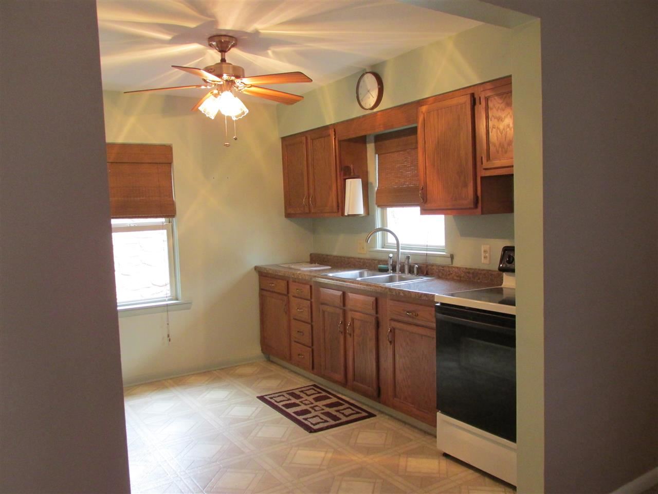 1516 S Saint James Blvd, Evansville, IN 47714 photo 7