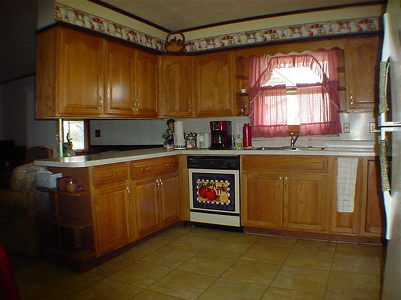 106 E South St, Boswell, IN 47921 photo 4