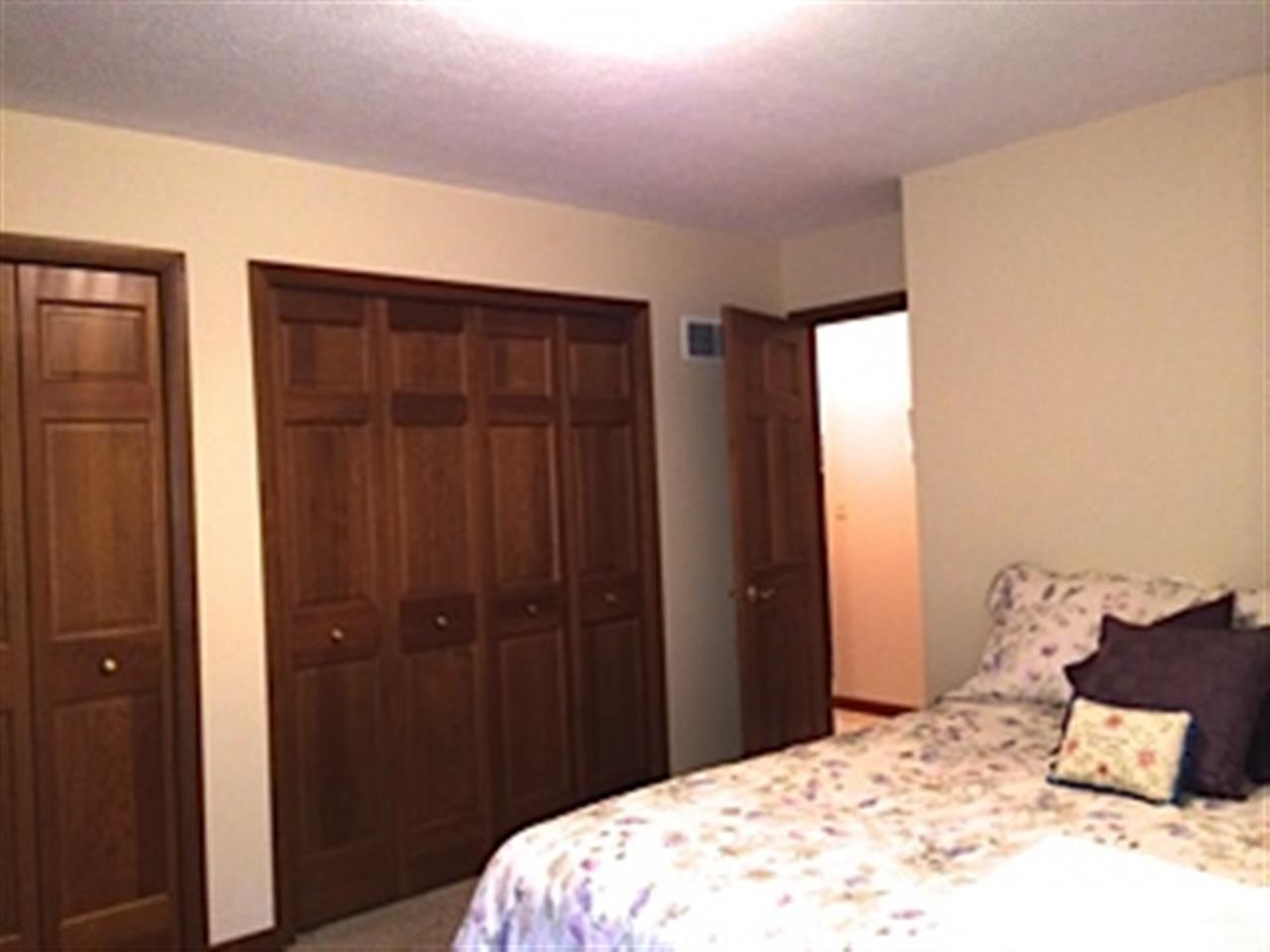 4615 E Country Cove Dr, Syracuse, IN 46567 photo 15