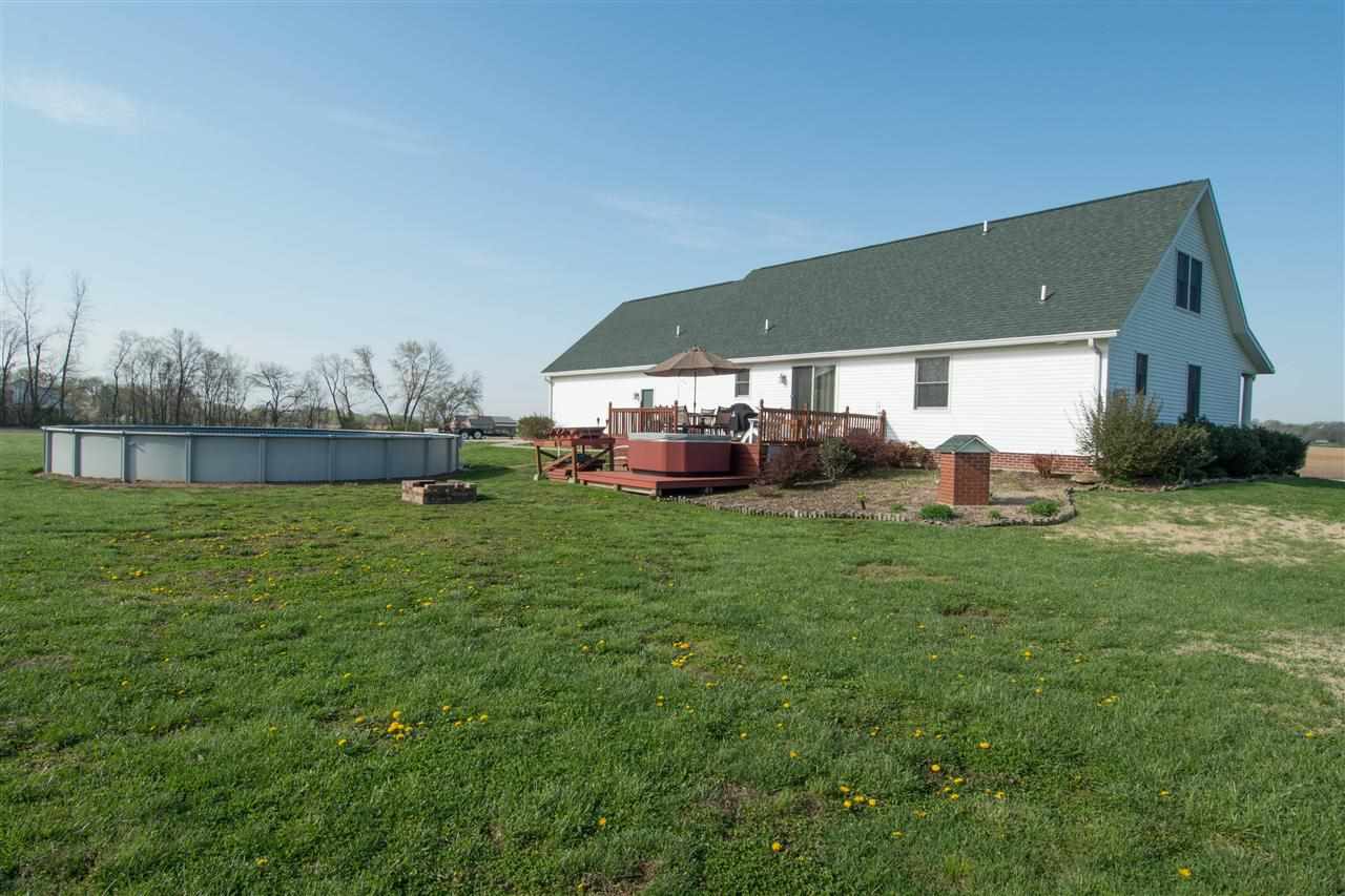 1742 S Henderson Rd, Vincennes, IN 47591 photo 16