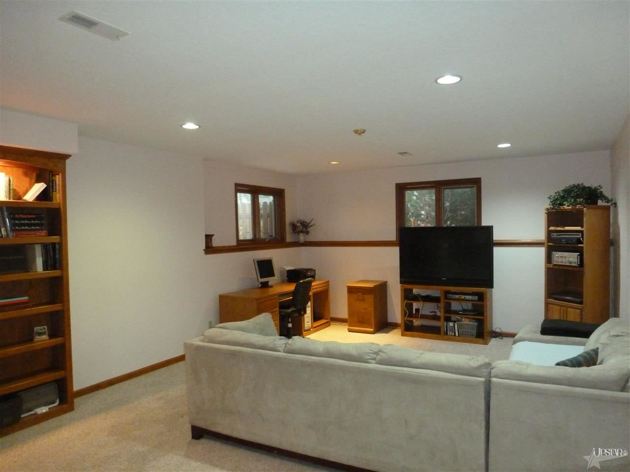 702 Timberlake Trl, Fort Wayne, IN 46804 photo 16