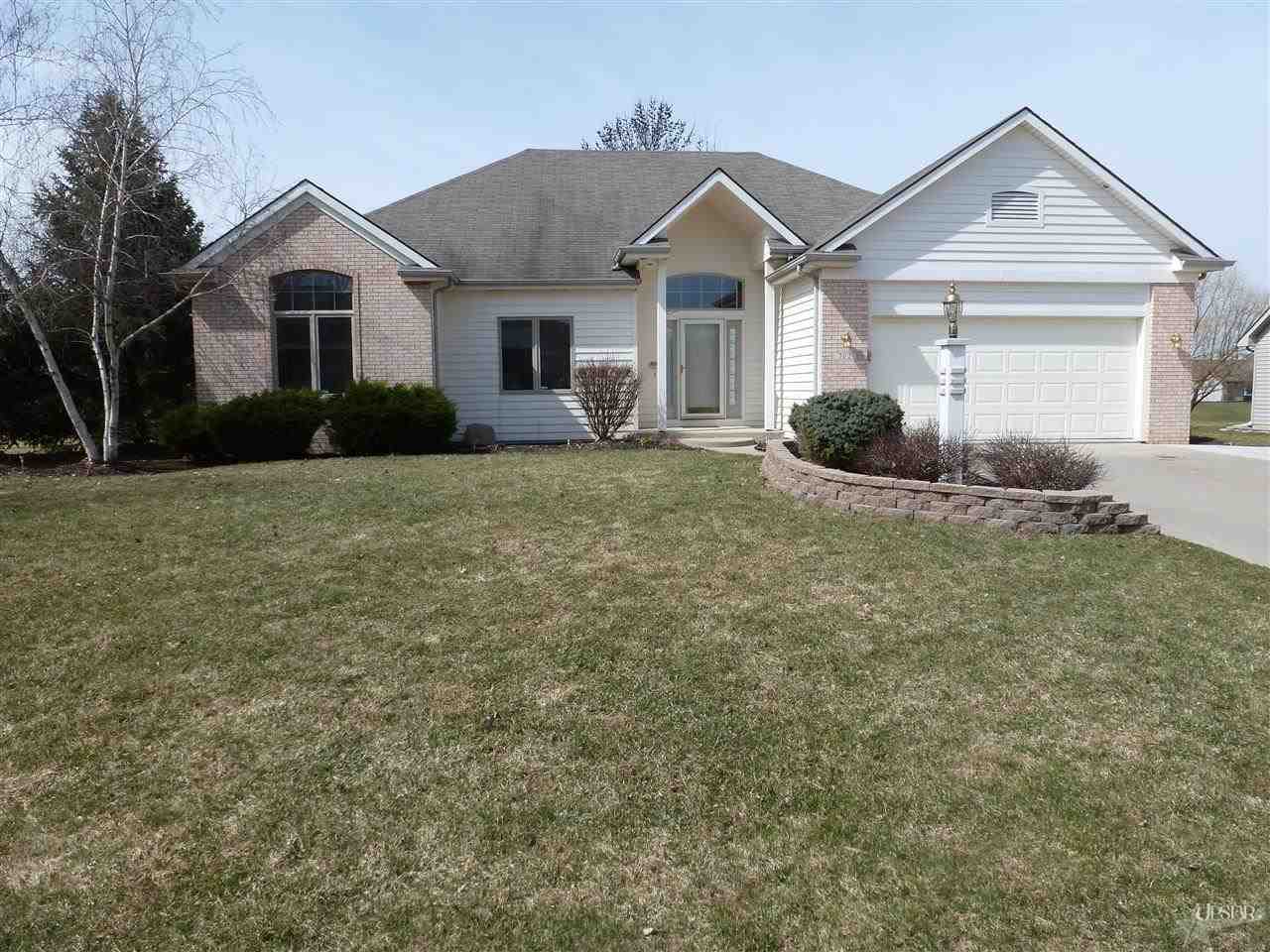 702 Timberlake Trl, Fort Wayne, IN 46804 photo 1