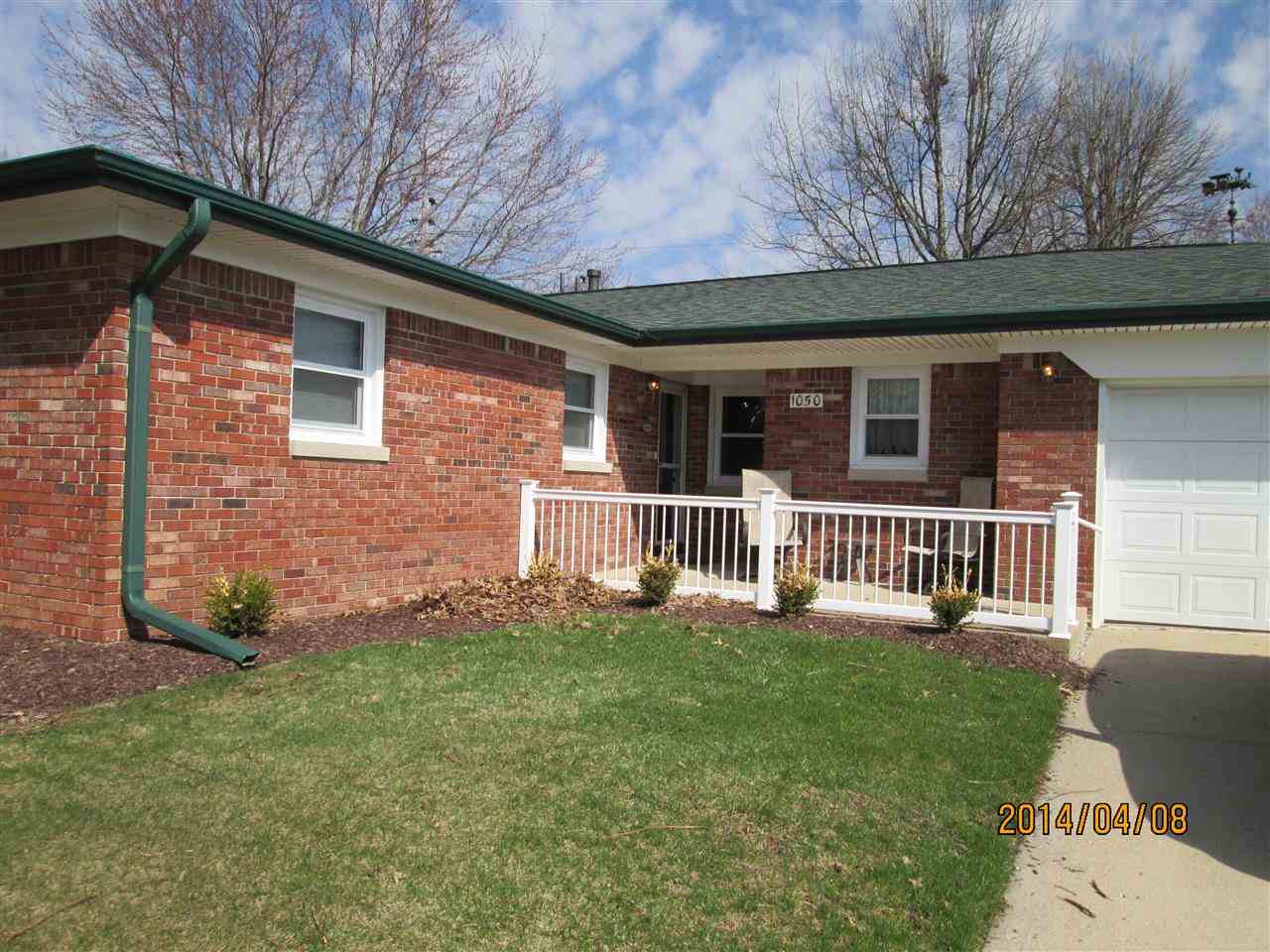 1050 Homewood Dr, Frankfort, IN 46041 photo 1
