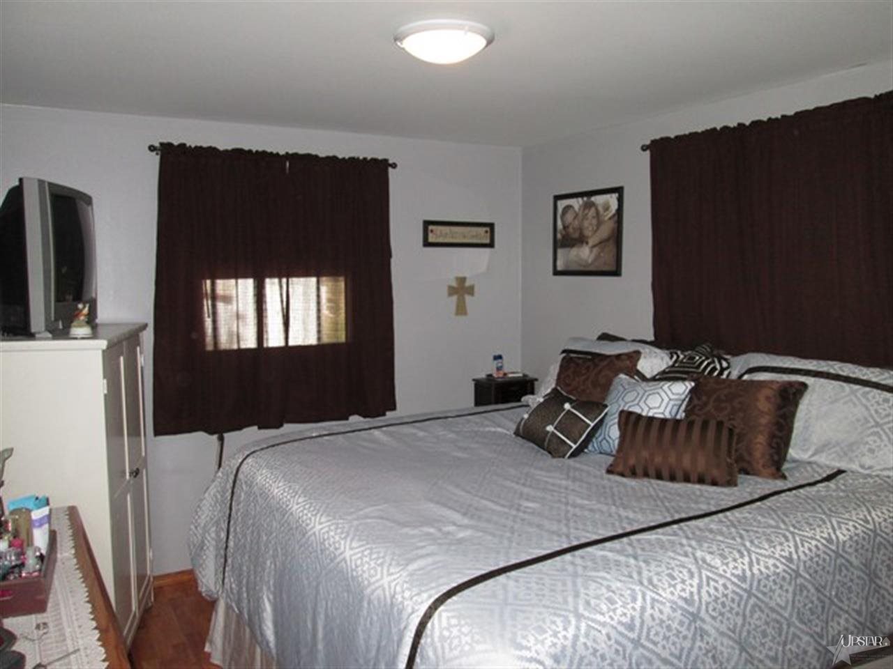 504 E Hill St, Garrett, IN 46738 photo 10