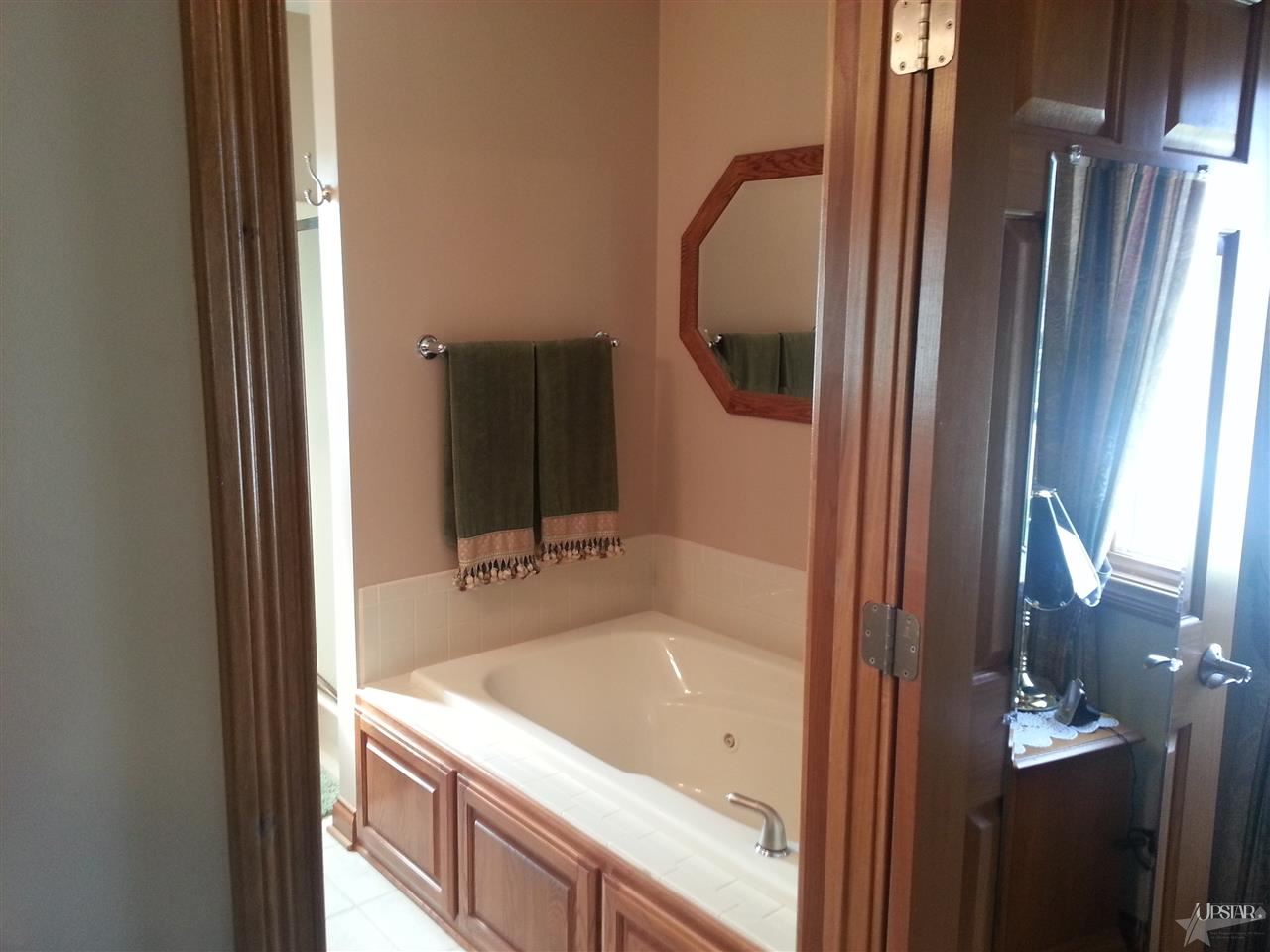 11433 Tillbury Cv, Fort Wayne, IN 46845 photo 26