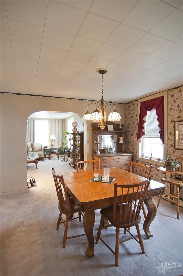 516 W Market St, Columbia City, IN 46725 photo 9