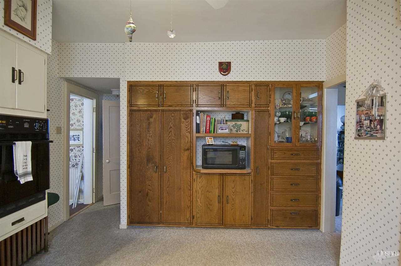 516 W Market St, Columbia City, IN 46725 photo 6