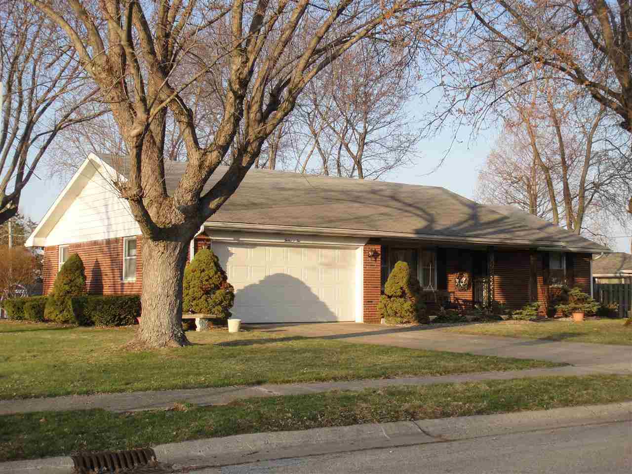 1202 Westbrook Dr, Kokomo, IN 46902 photo 1