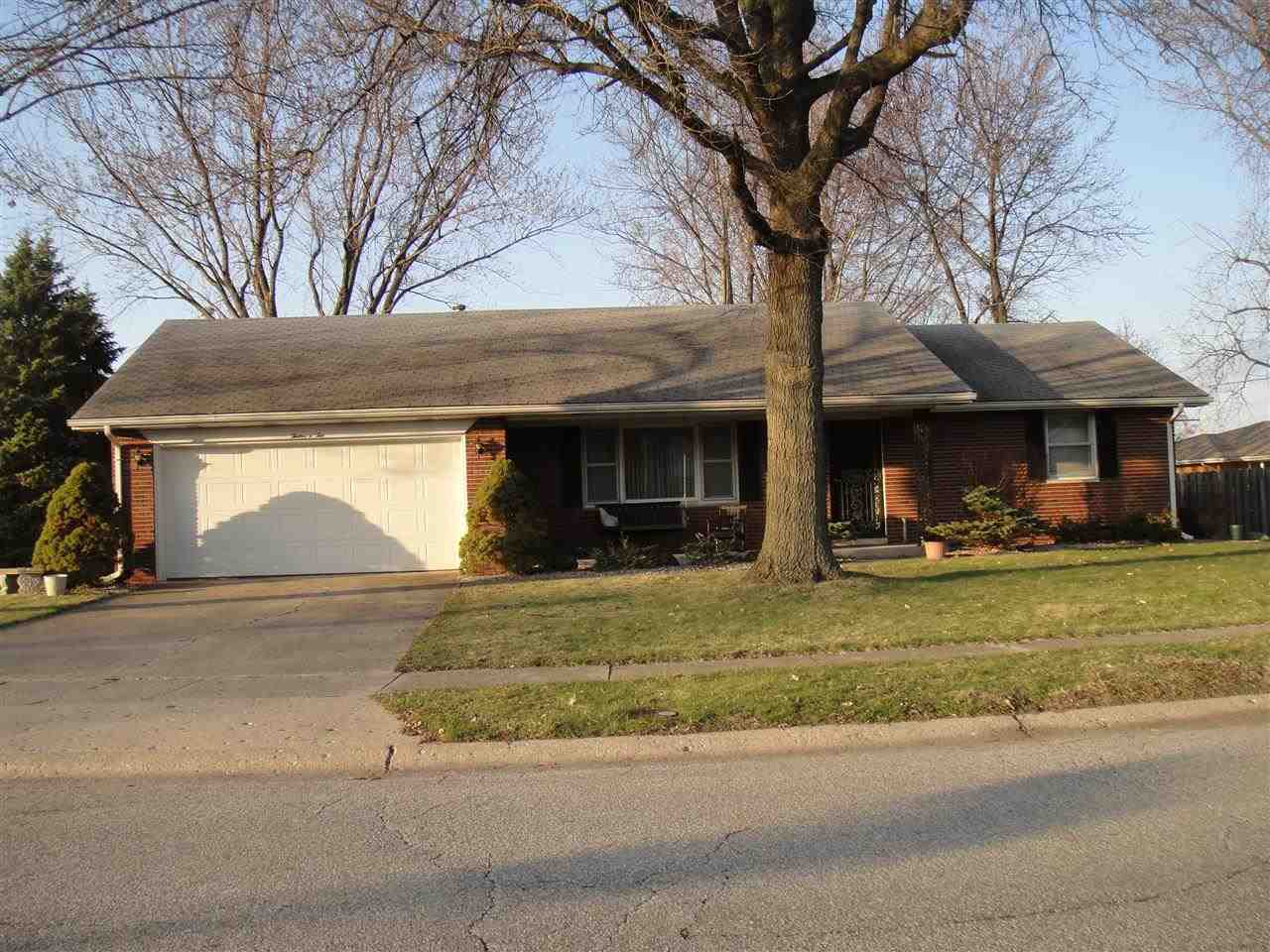 1202 Westbrook Dr, Kokomo, IN 46902 photo 2
