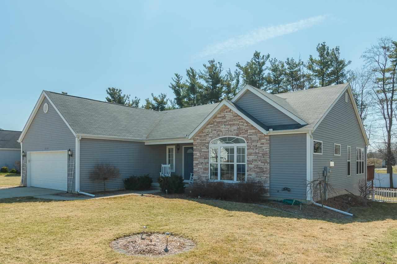 18330 Munich Ponds Dr, South Bend, IN 46637 photo 2