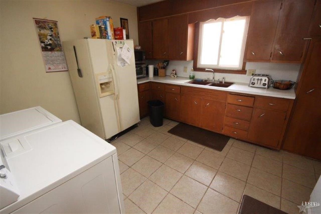 3707 Lake Ave, Fort Wayne, IN 46805 photo 4
