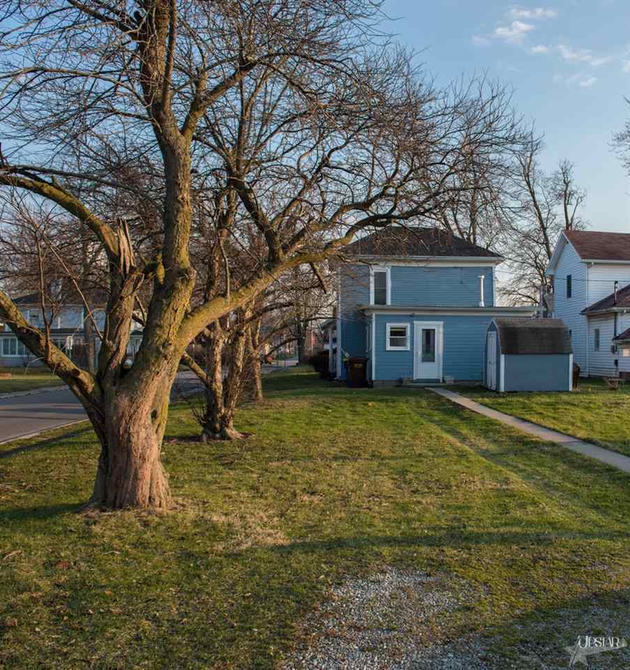 601 W Cherry St, Bluffton, IN 46714 photo 2
