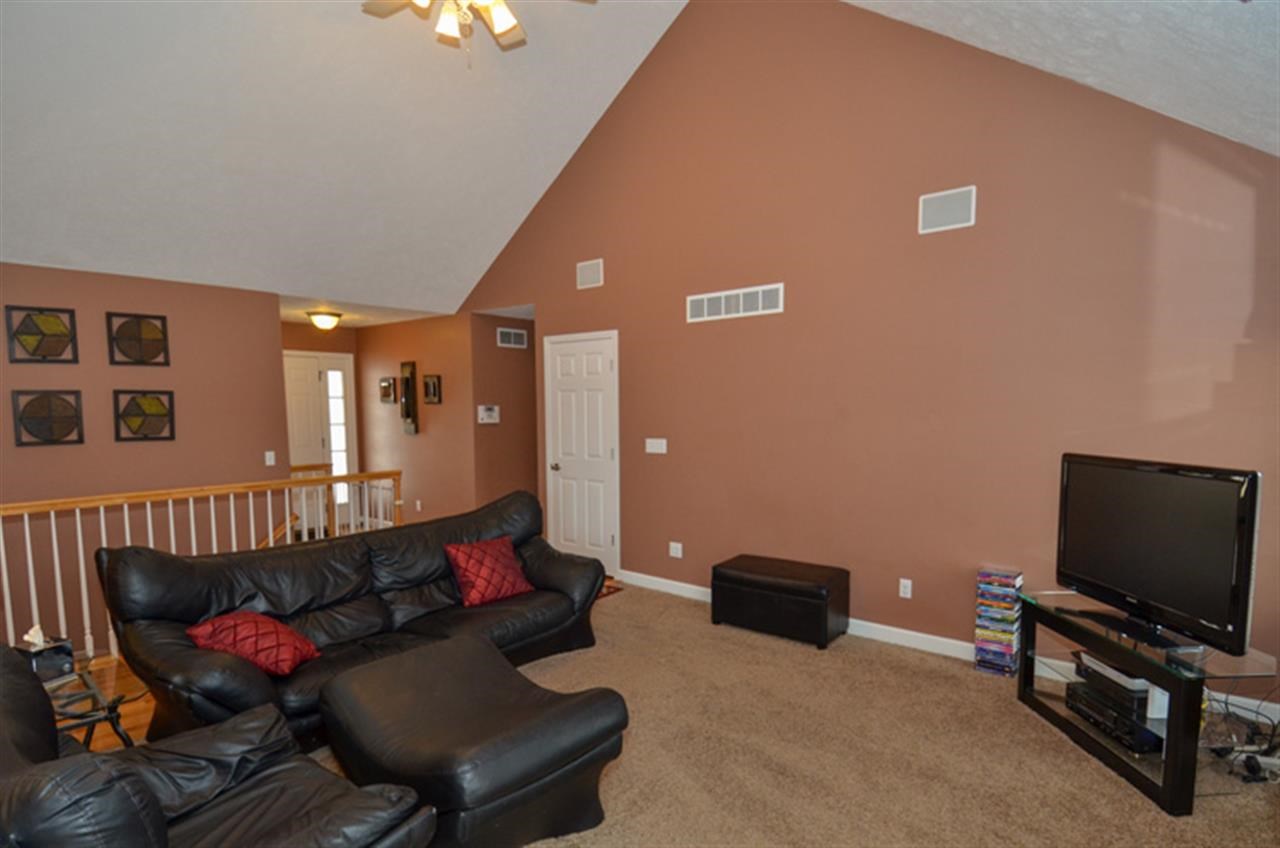 55773 Black Pheasant Dr, Osceola, IN 46561 photo 11