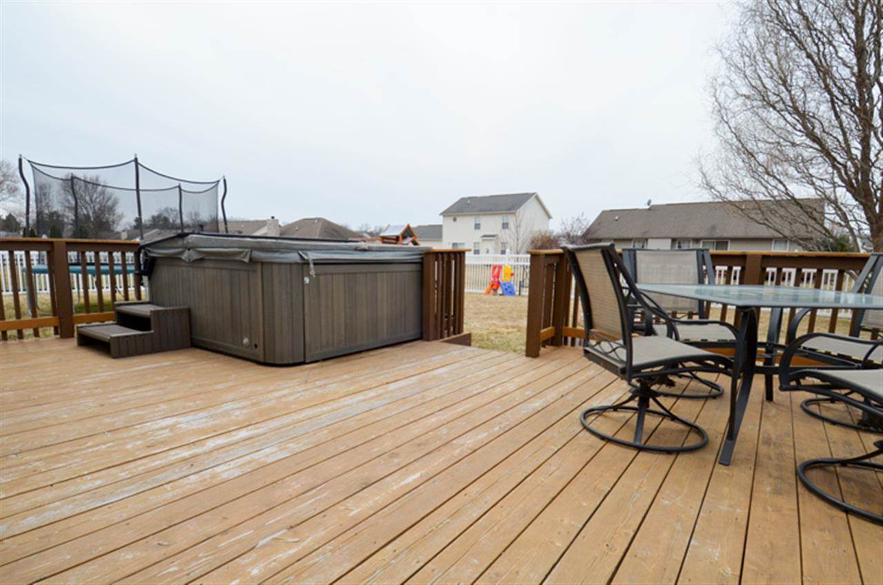 55773 Black Pheasant Dr, Osceola, IN 46561 photo 29