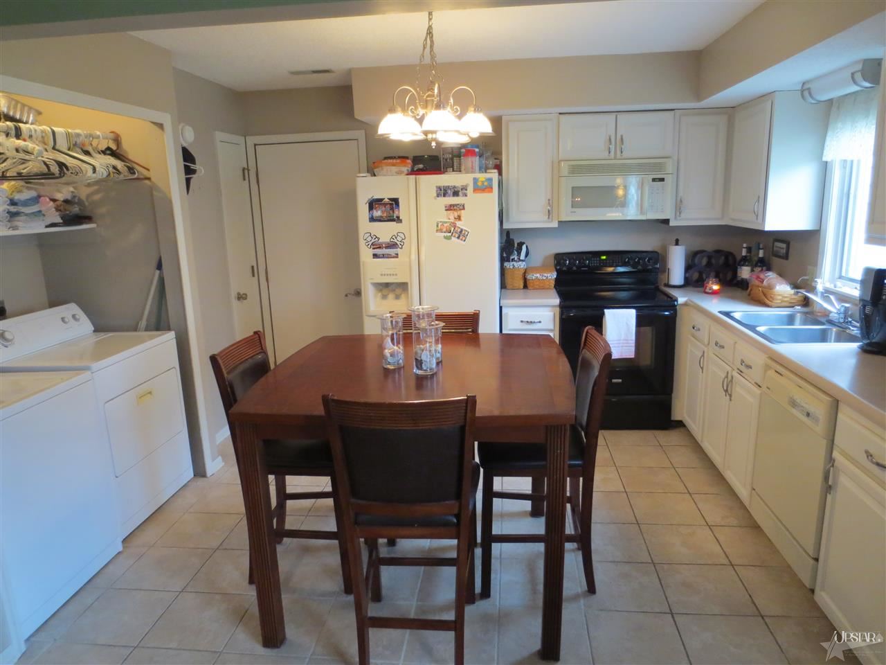 7927 Bruick Ln, Fort Wayne, IN 46815 photo 3