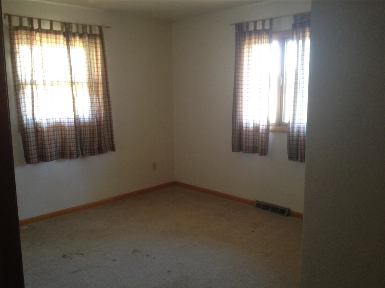 27155 Dunn Rd, South Bend, IN 46628 photo 5