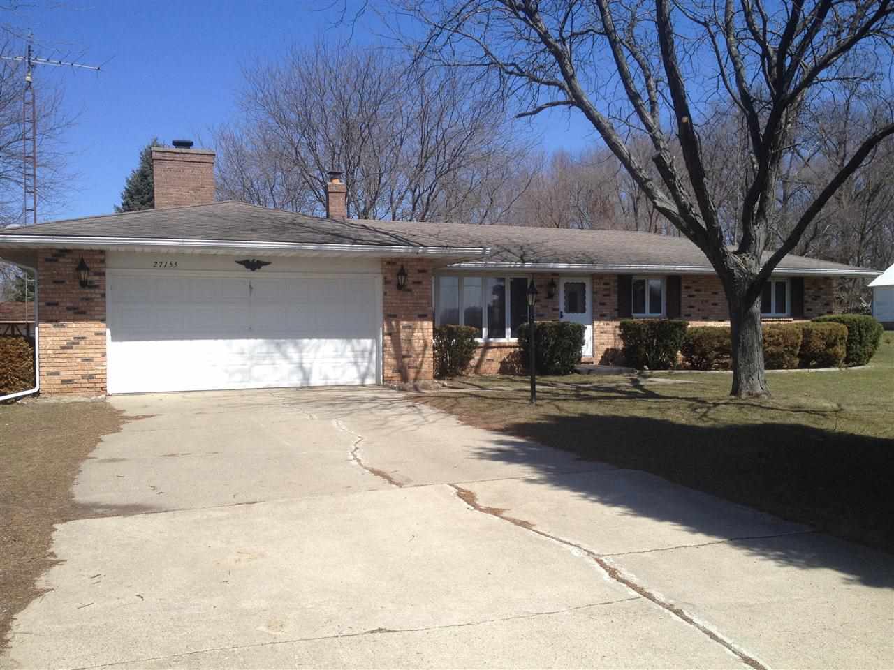 27155 Dunn Rd, South Bend, IN 46628 photo 2