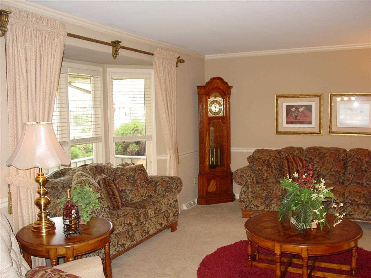 5499 Kenwood Cir, Newburgh, IN 47630 photo 3
