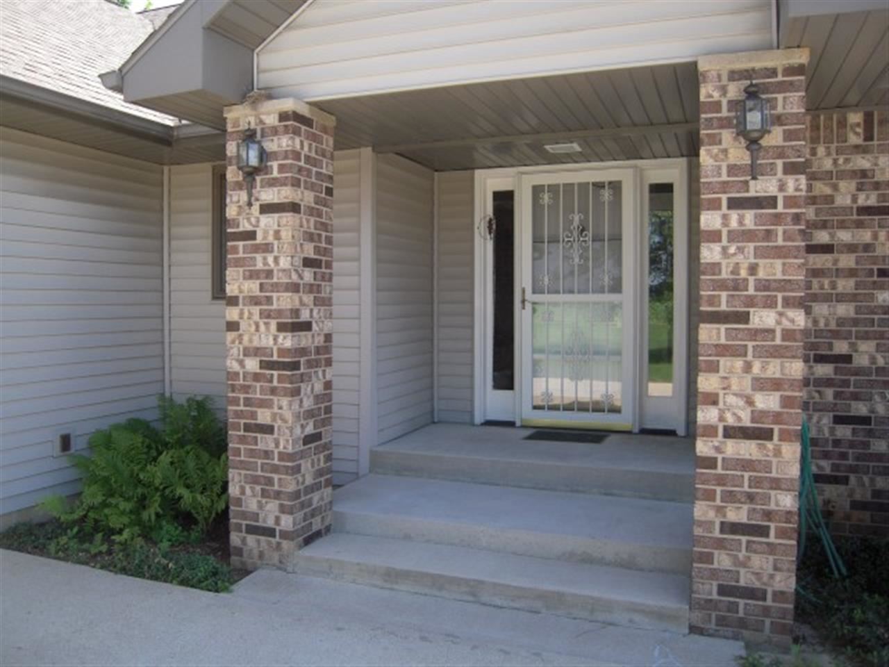 6950 W Arrowhead Dr, Frankfort, IN 46041 photo 2