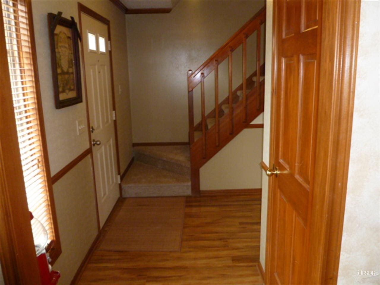 2110 Broken Oak Rd, Fort Wayne, IN 46818 photo 2