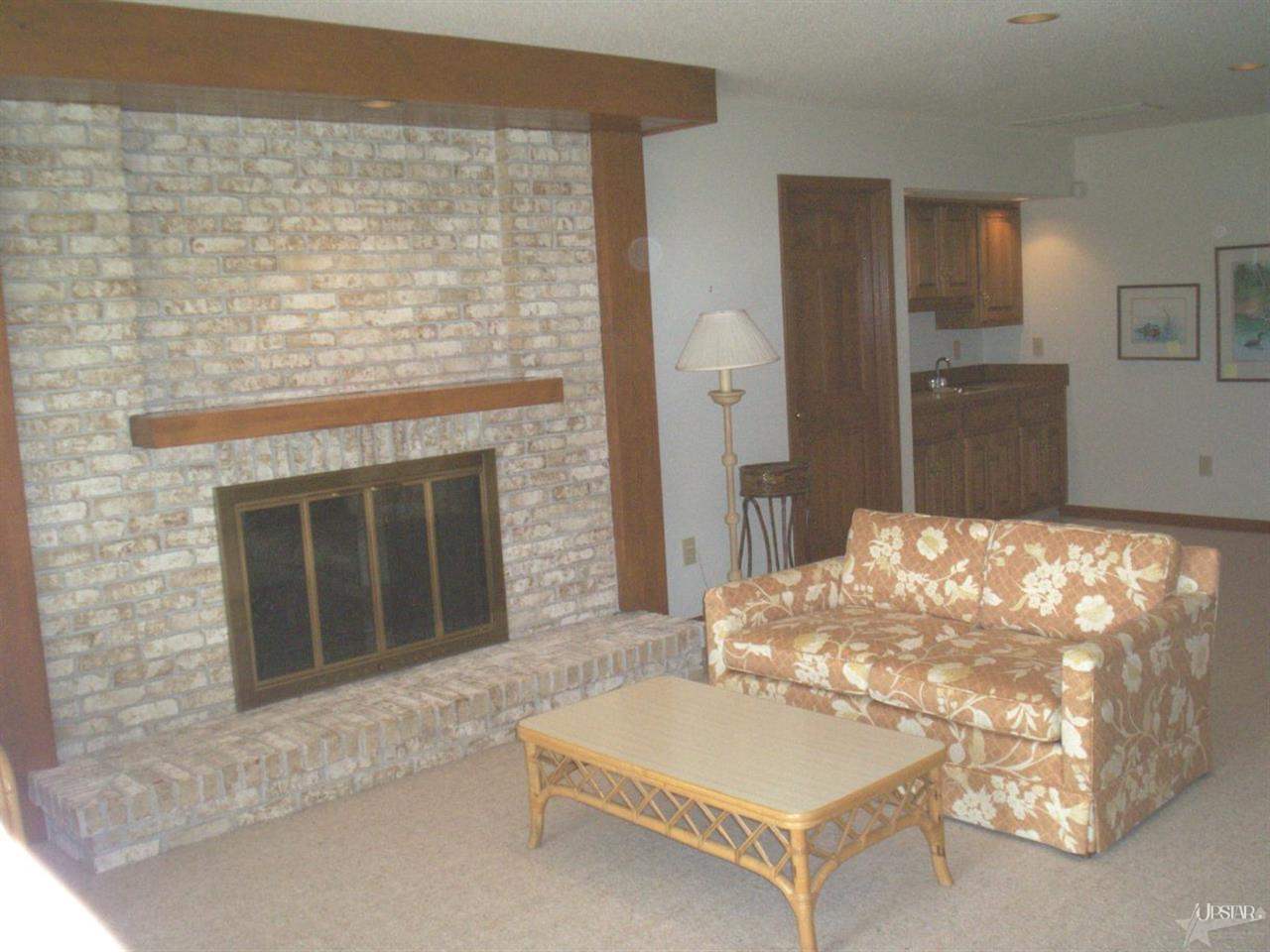 2833 Wind Pump Rd, Fort Wayne, IN 46804 photo 2