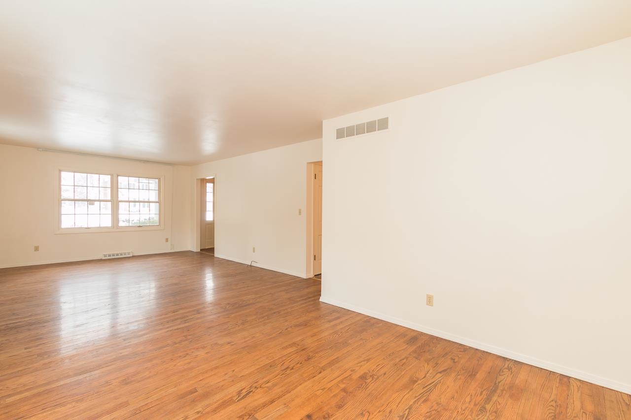 17605 Darden Rd, South Bend, IN 46635 photo 11