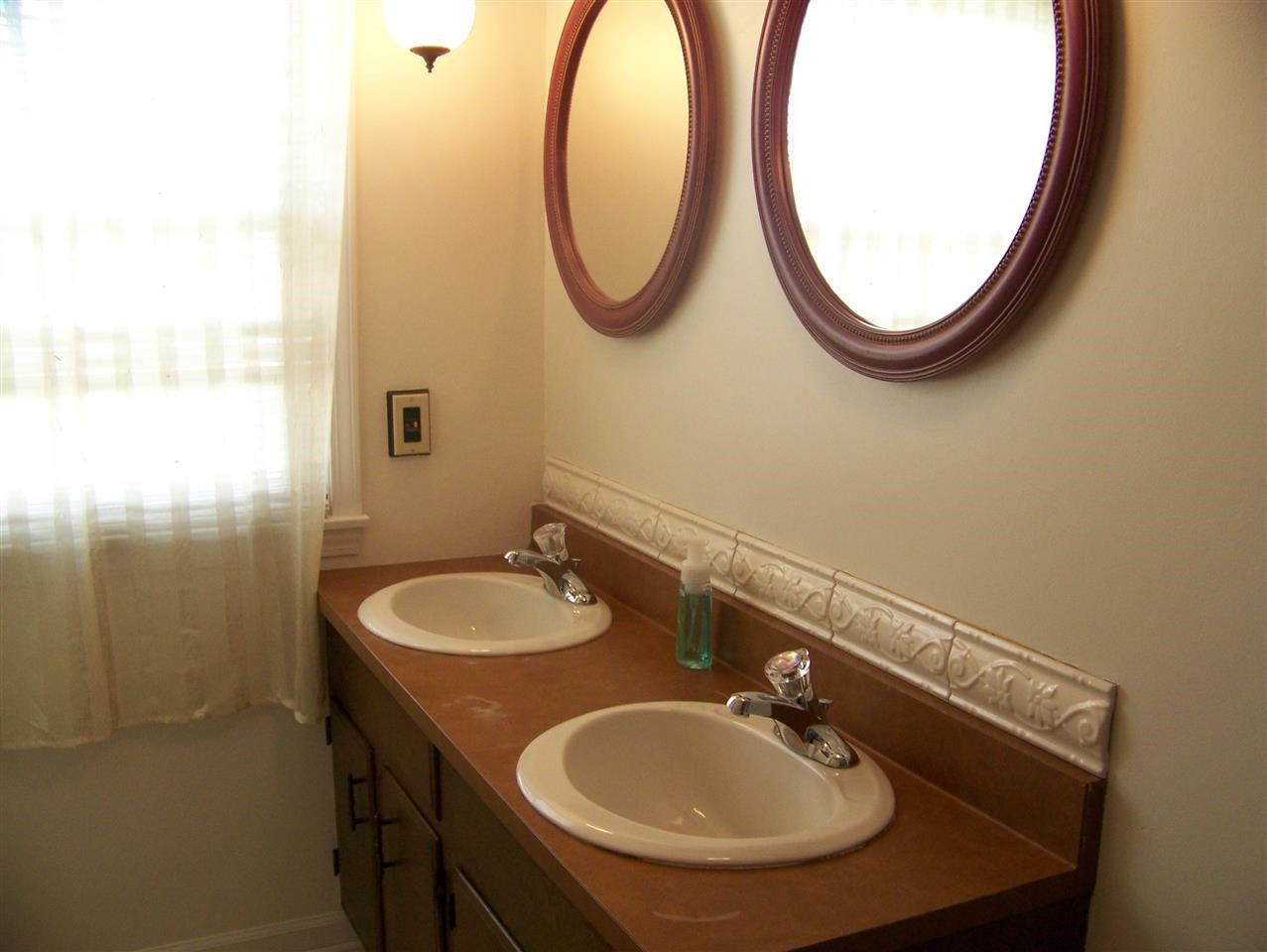 1105 N Park Ave, Marion, IN 46952 photo 13