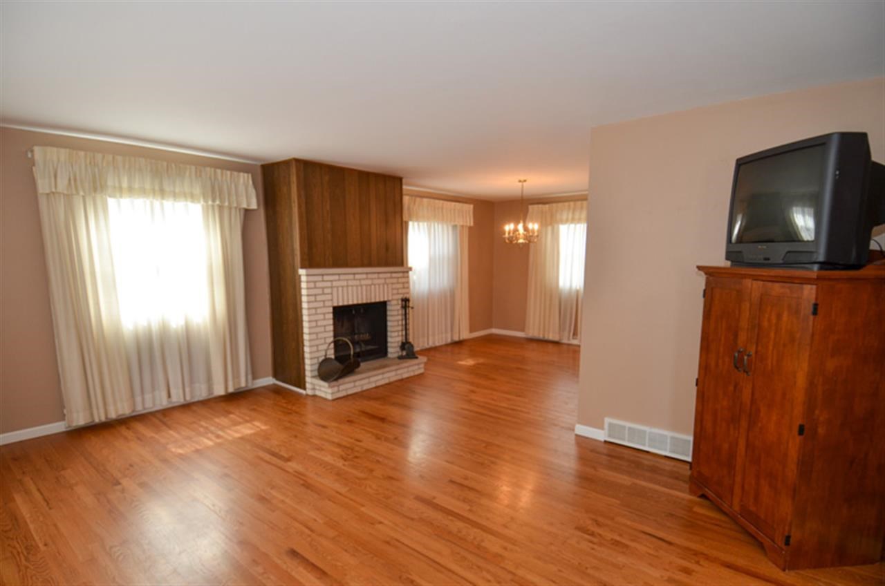 1549 Arcadia Ave, South Bend, IN 46635 photo 3