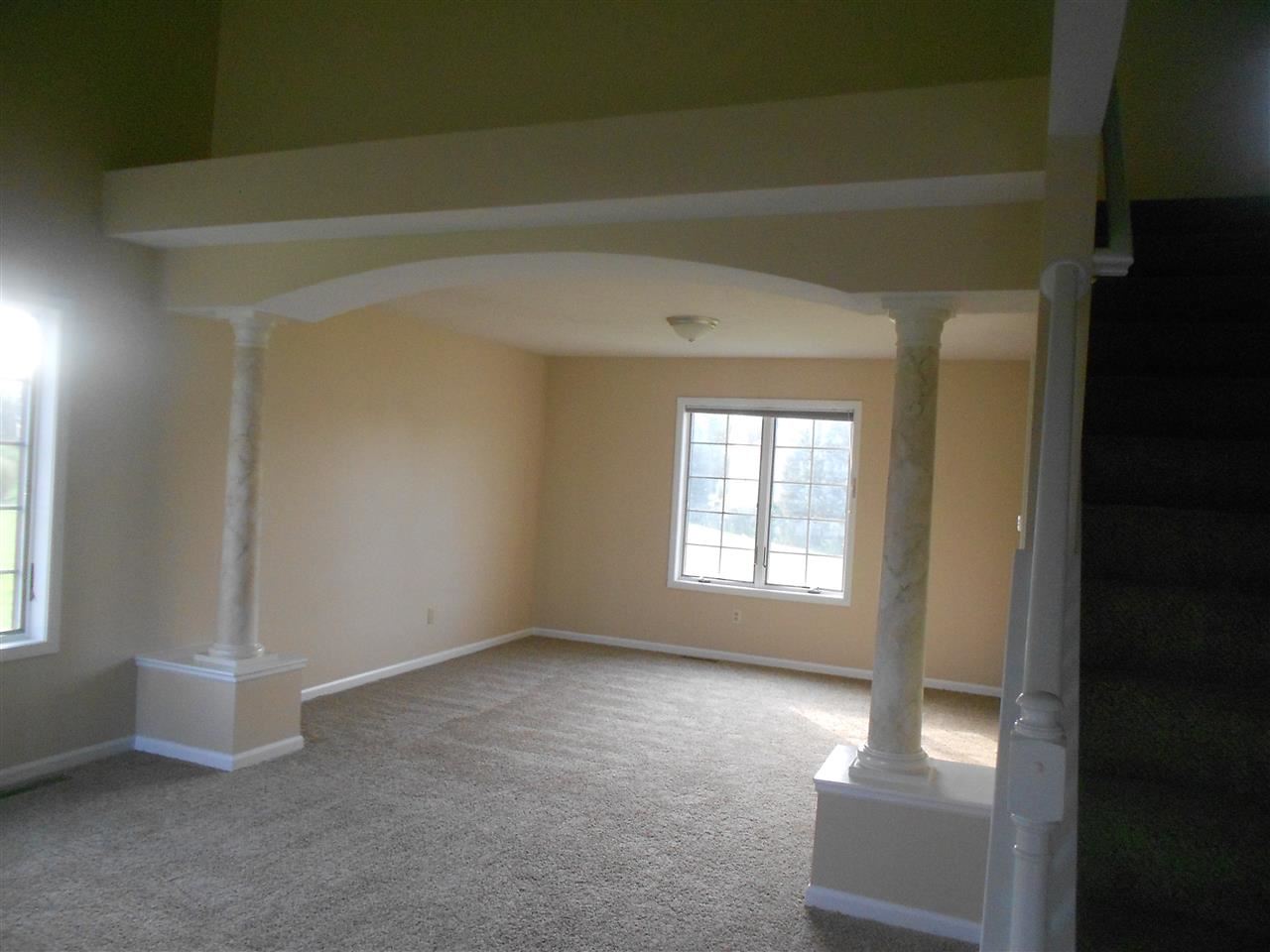2322 Sterling Ct, Goshen, IN 46526 photo 2