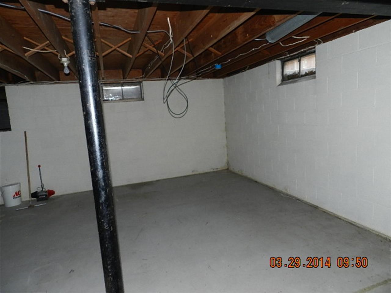 2107 E Jefferson St, Warsaw, IN 46580 photo 6
