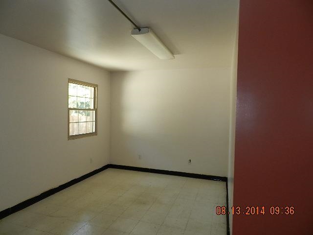 2107 E Jefferson St, Warsaw, IN 46580 photo 13