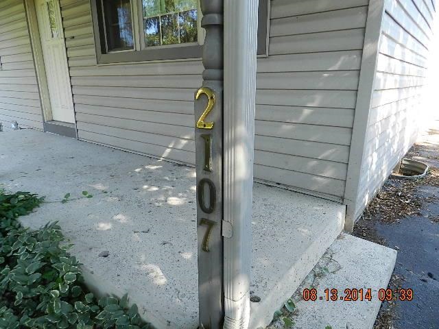 2107 E Jefferson St, Warsaw, IN 46580 photo 3