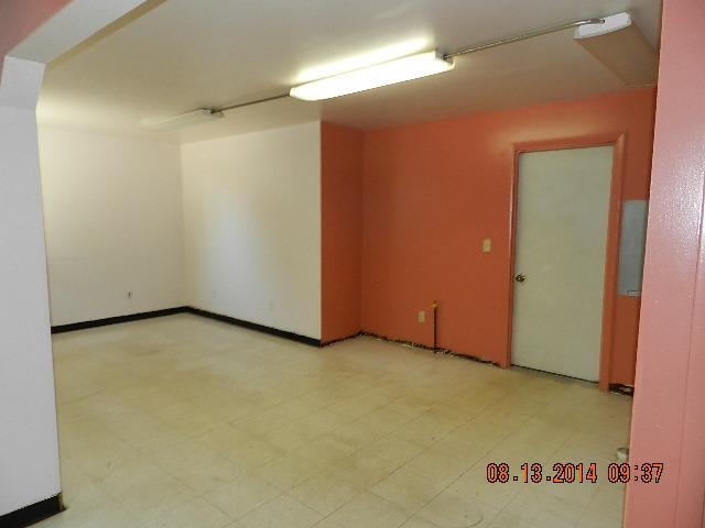 2107 E Jefferson St, Warsaw, IN 46580 photo 11