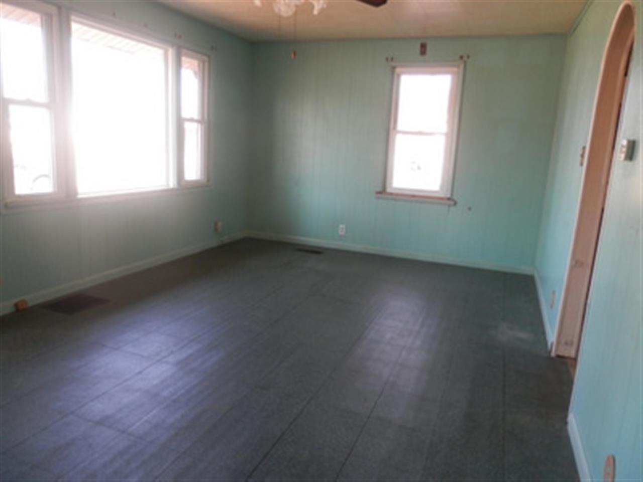 1411 Washington St, Tell City, IN 47586 photo 4