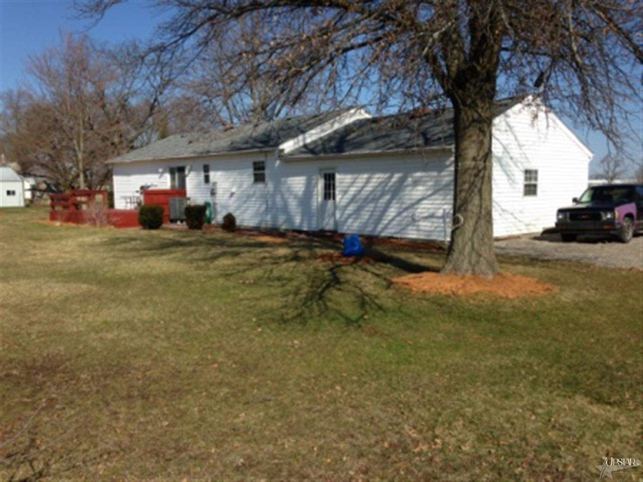 21708 Notestine Rd, Woodburn, IN 46797 photo 5