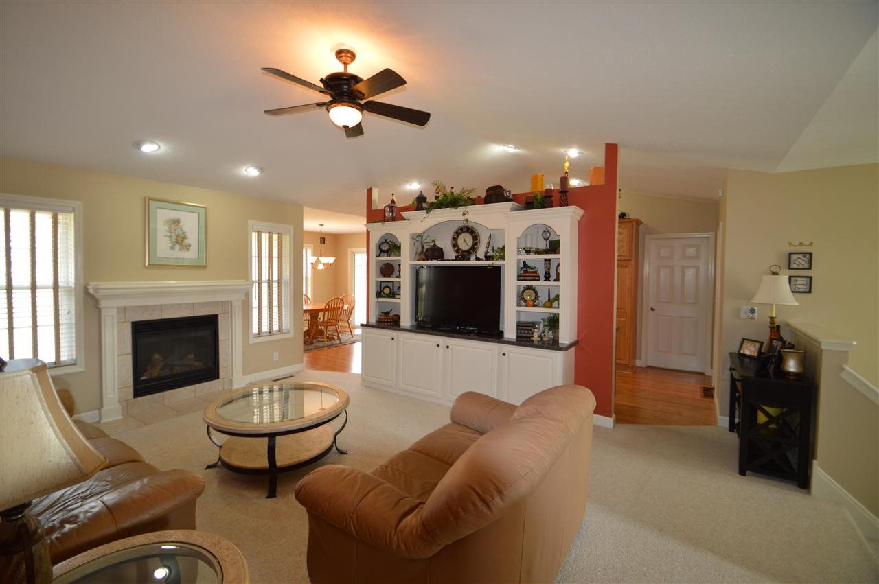 51561 Durango Ct, South Bend, IN 46628 photo 5