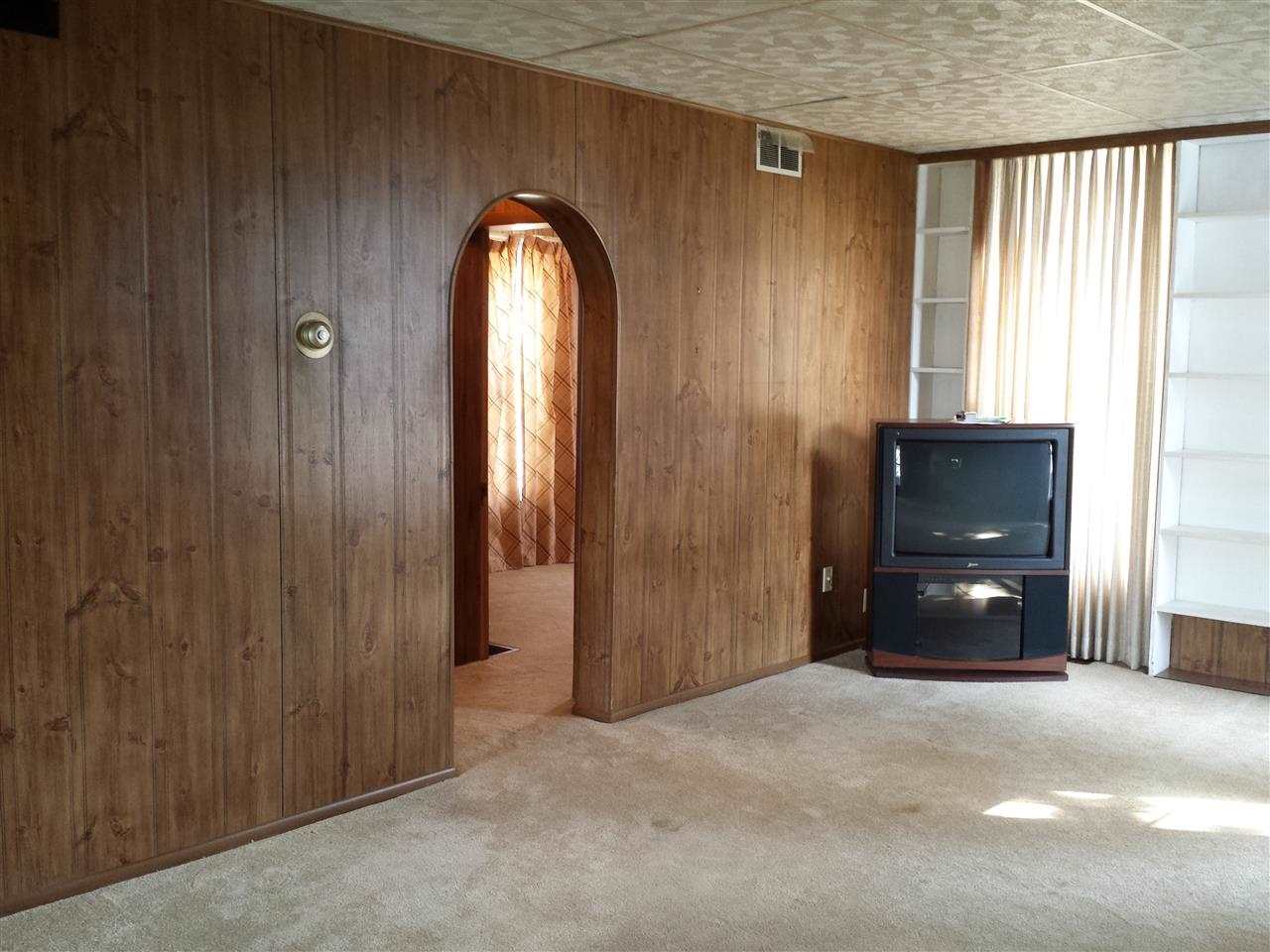 209 S Walnut St, Fairmount, IN 46928 photo 12