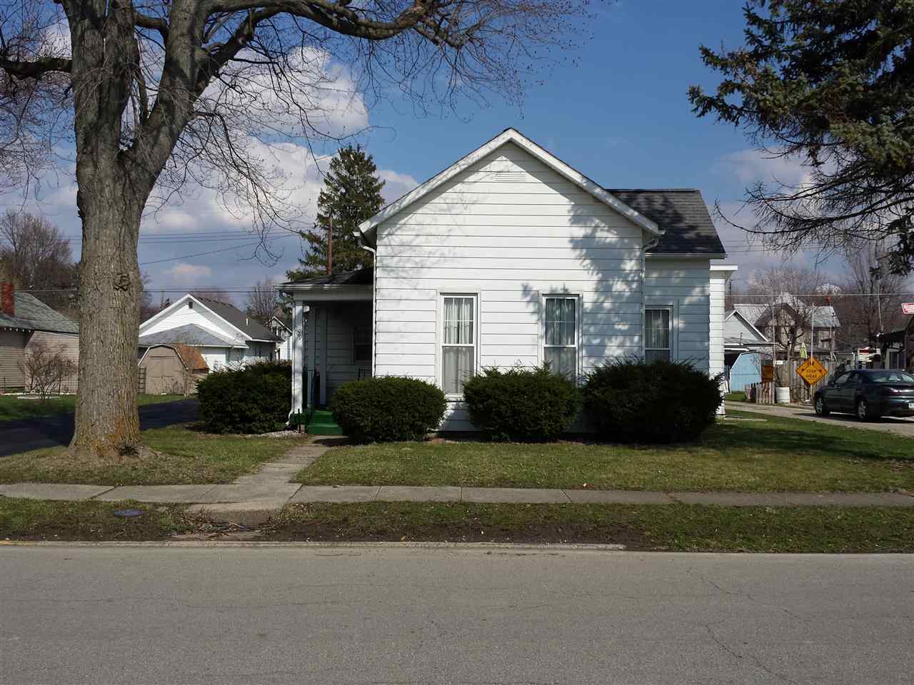 209 S Walnut St, Fairmount, IN 46928 photo 1