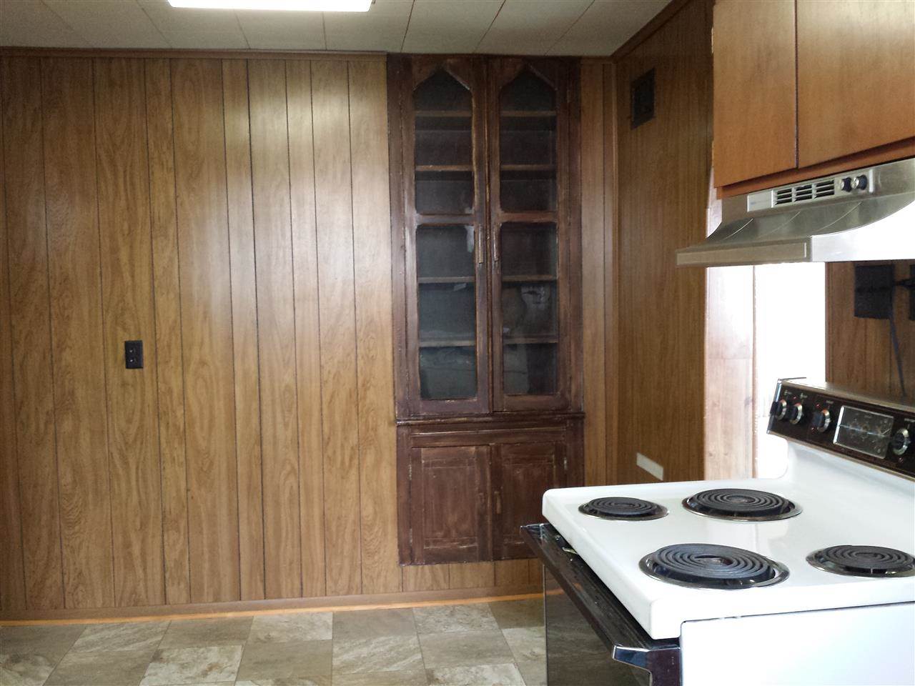 209 S Walnut St, Fairmount, IN 46928 photo 5