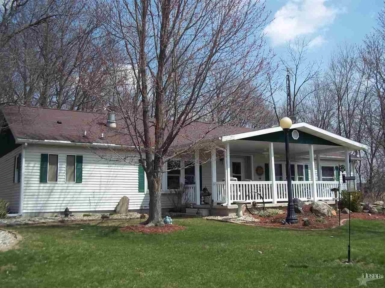 5307 N Mishler Rd, Huntington, IN 46750 photo 2