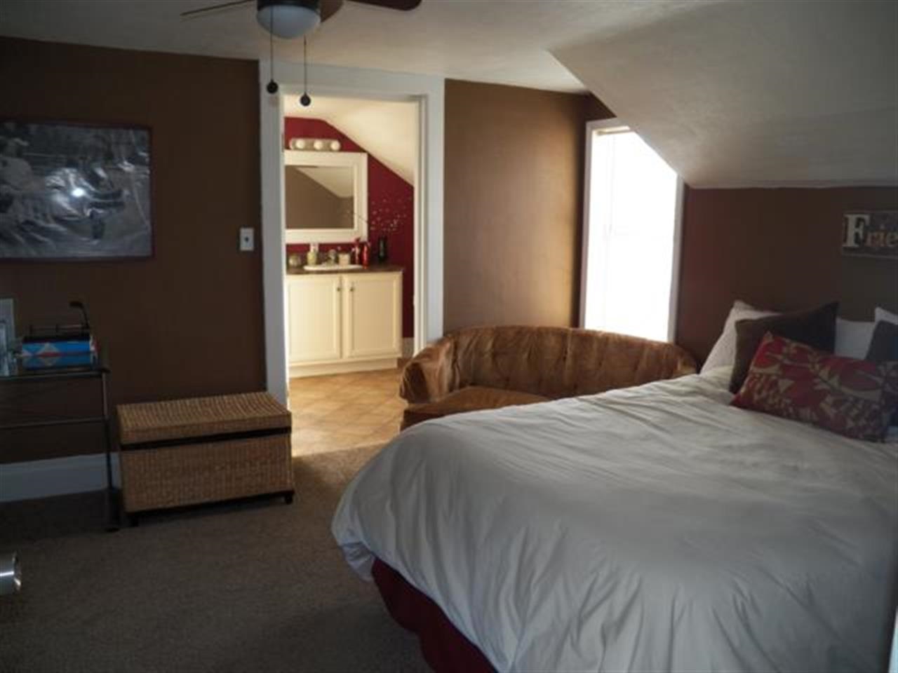 301 E Warren St, Middlebury, IN 46540 photo 17