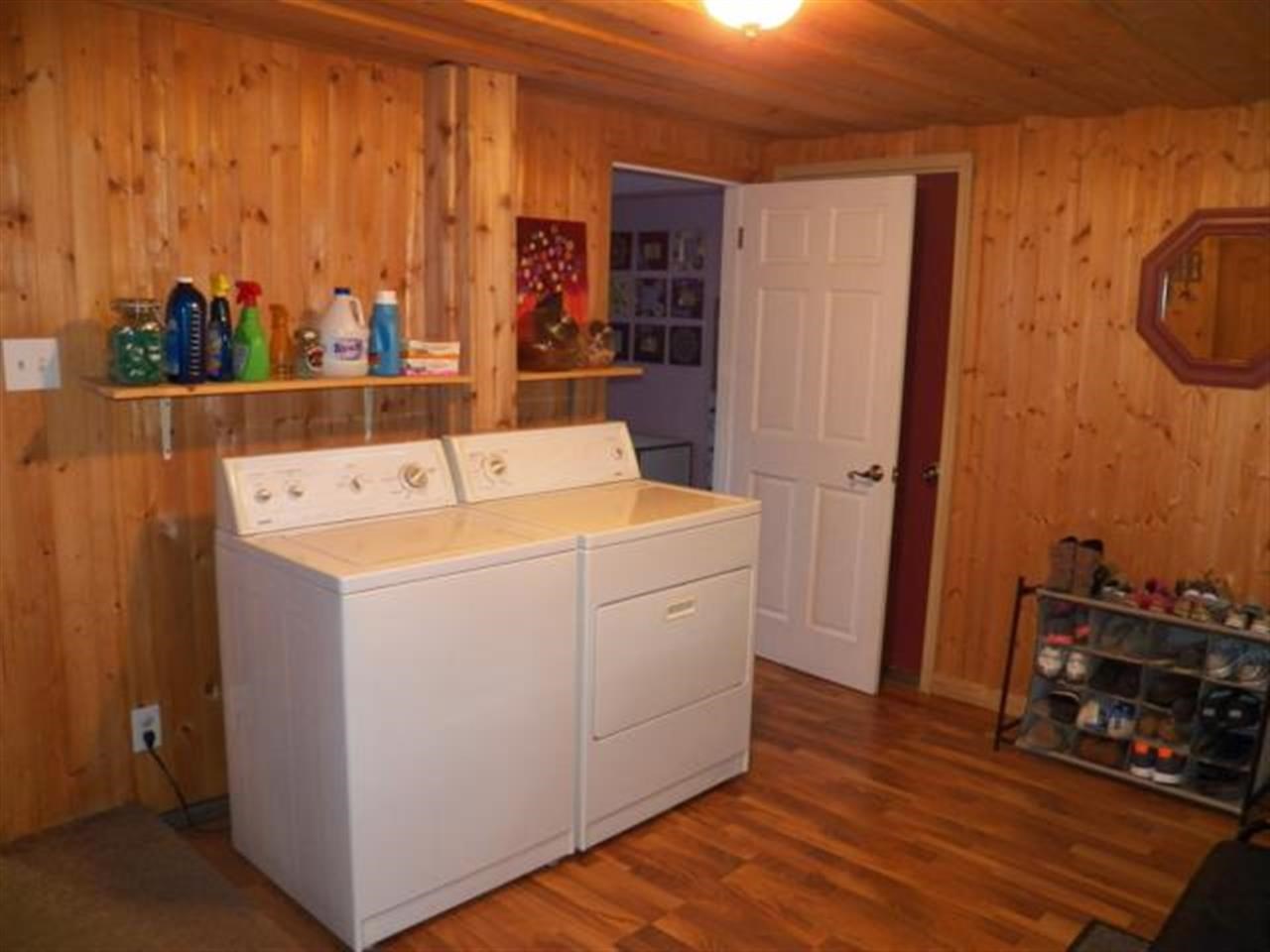 301 E Warren St, Middlebury, IN 46540 photo 20