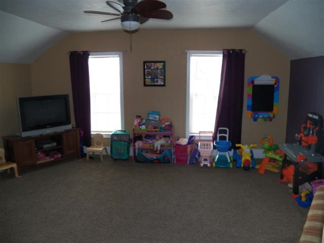 301 E Warren St, Middlebury, IN 46540 photo 18
