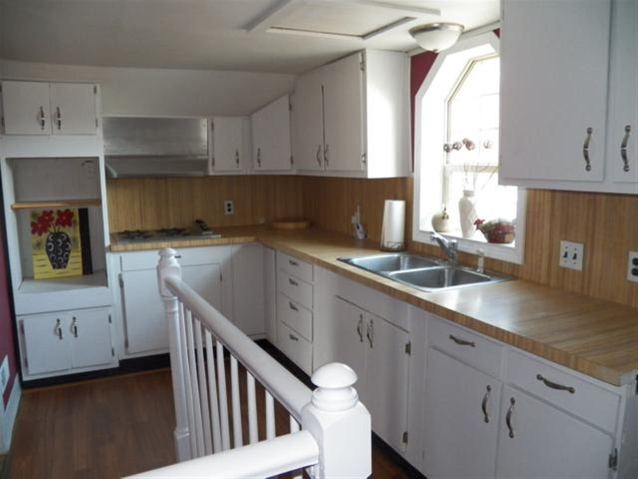 301 E Warren St, Middlebury, IN 46540 photo 19