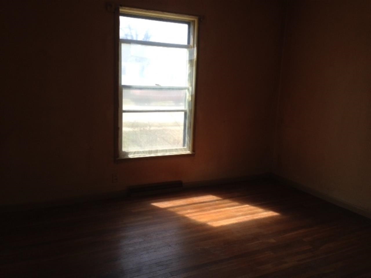 2338 Crawford St, Terre Haute, IN 47803 photo 4