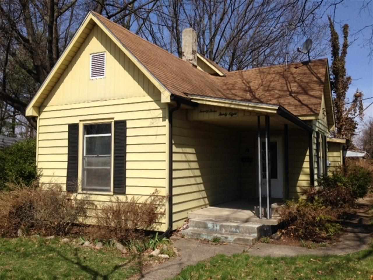 2338 Crawford St, Terre Haute, IN 47803 photo 1