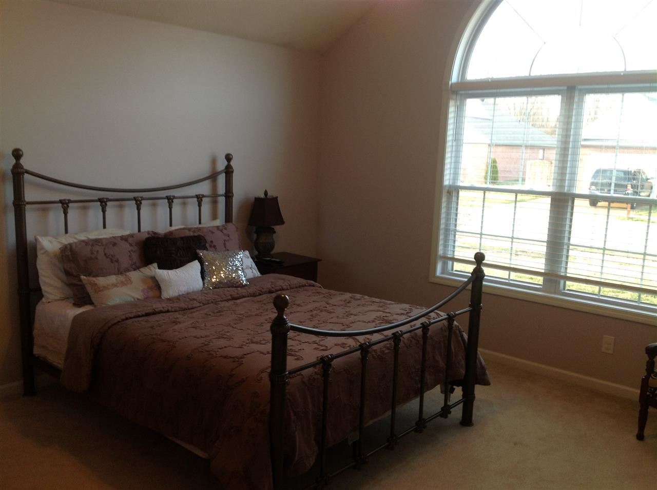 509 Imperial Dr, Evansville, IN 47711 photo 8