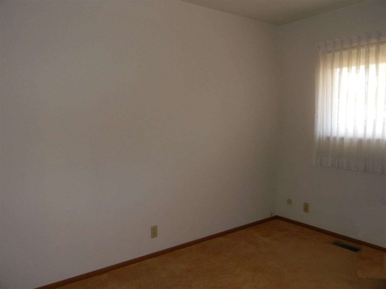 745 Pleasant Ln, Lagrange, IN 46761 photo 16