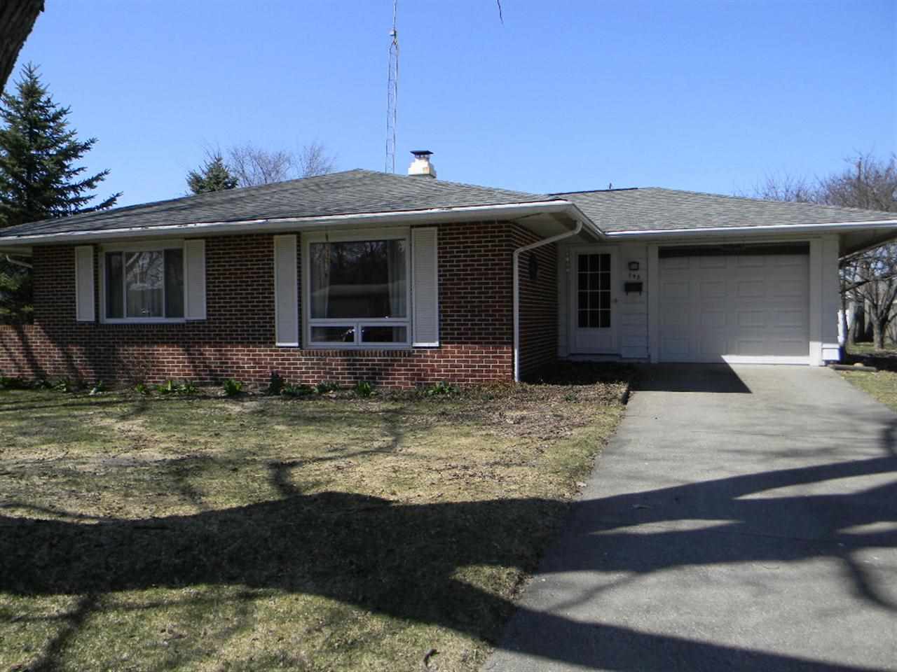 745 Pleasant Ln, Lagrange, IN 46761 photo 3