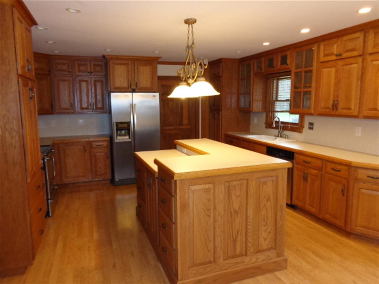 7144 Russell Pl, Chandler, IN 47610 photo 2